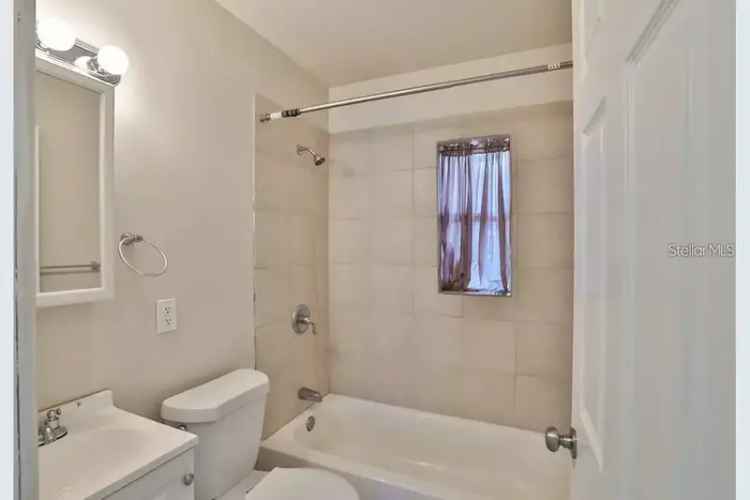 3-Bedroom Block Home Near Tropicana Field