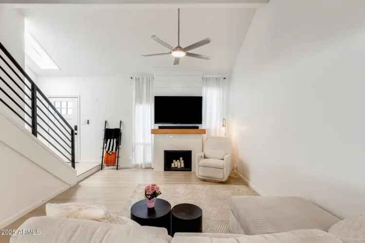 Uptown Phoenix Townhome 2 Bed 15 Bath Near Restaurants Shops