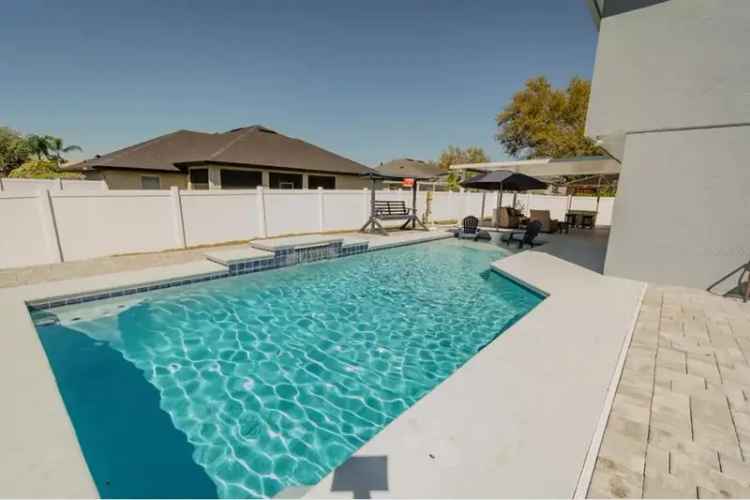 Beautiful 4 Bedroom Pool Home in Ashton Place