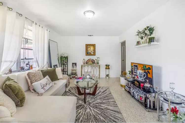 Miami Duplex Investment Opportunity Near Downtown