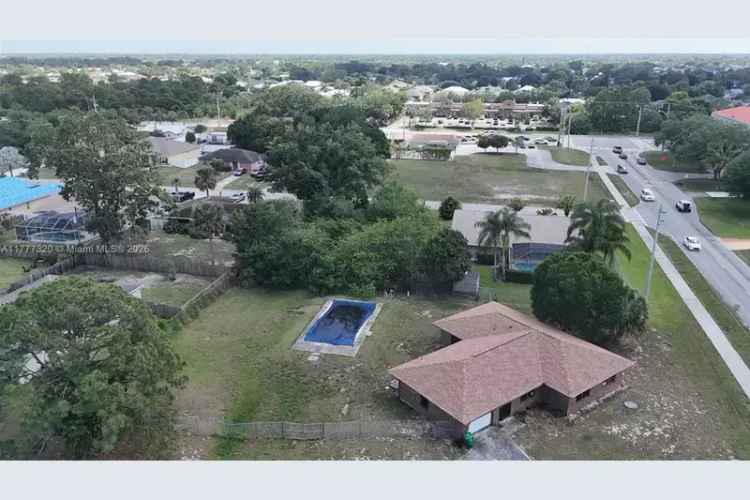 House For Sale , 731, Southwest del Rio Boulevard, Port Saint Lucie, Florida