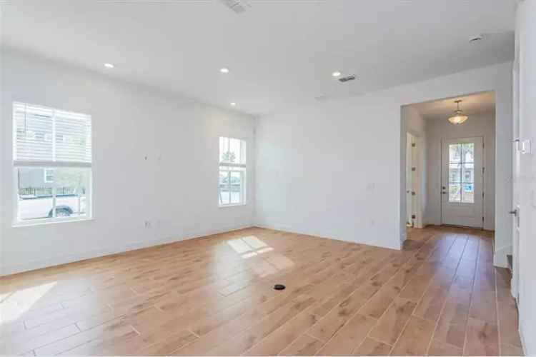 Lake Nona Laureate Park Home: 3 Bed 2.5 Bath Plus 1 1 Apartment