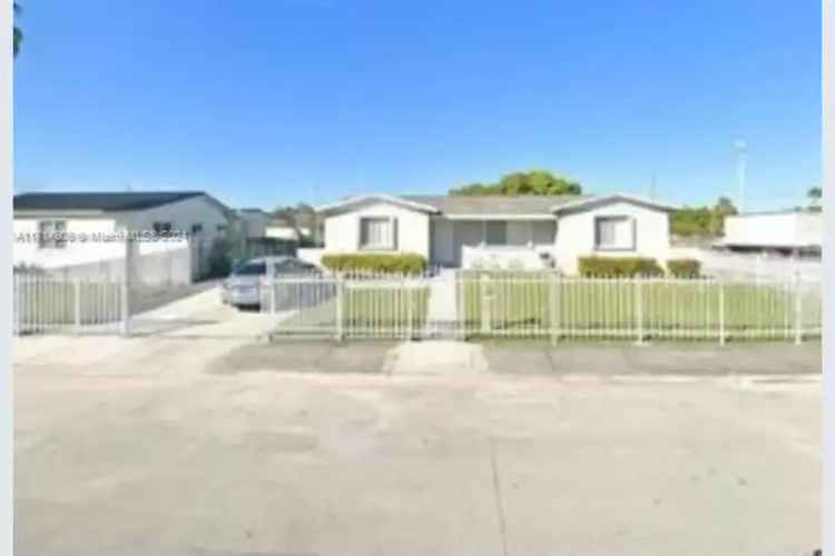 House For Sale , 22004, Southwest 113th Place, Goulds, Florida