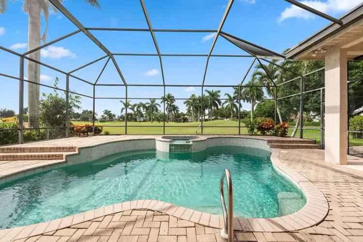 Luxury 5-Bedroom Golf Course Home in Moorings Naples
