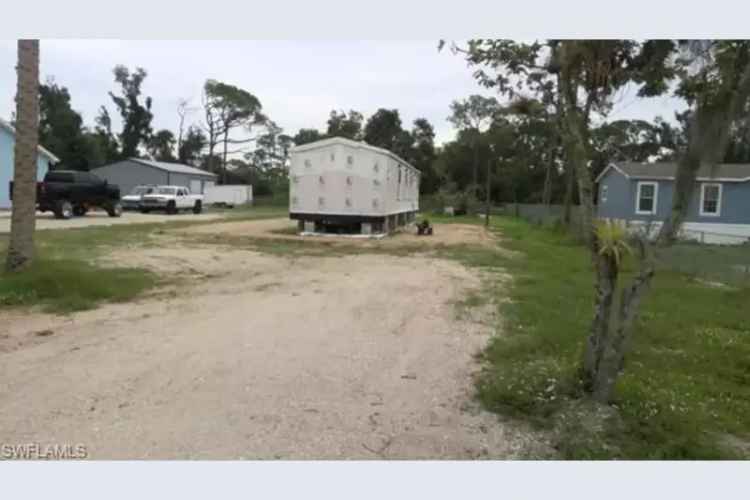 3 Bed 2 Bath Manufactured Home near Downtown Fort Myers