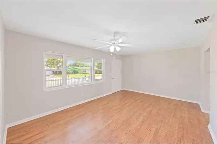 Updated 3-Bedroom Largo Home Near Beaches and Parks