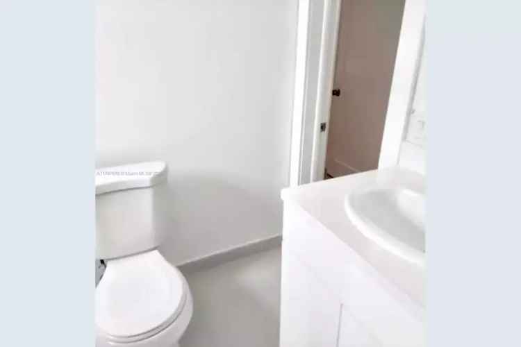 Miami Duplex Investment Opportunity - Two 3 Bed 1 Bath Units