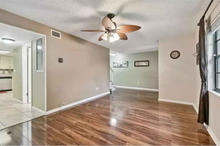 MINT Condition Clearwater Townhouse Near Ruth Eckerd Hall