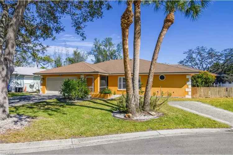 House For Sale , 2560, 11th Circle, Naples, Florida