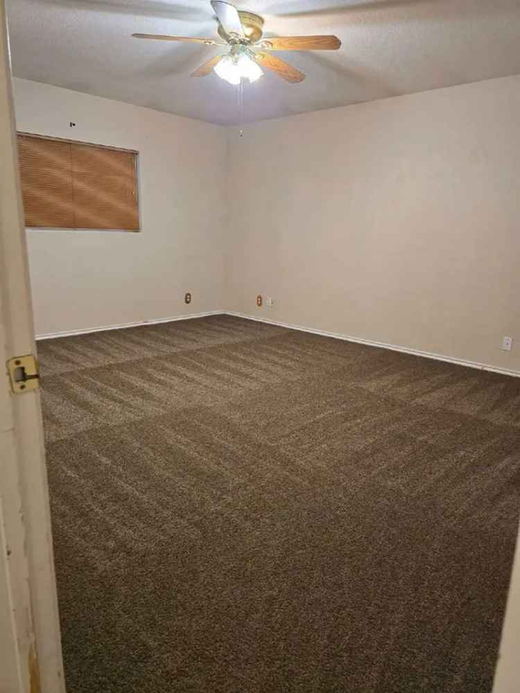 Cozy 3-Bedroom House in San Antonio - 1322 sq ft
