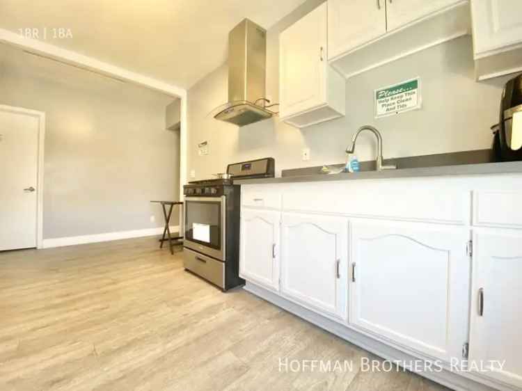 Spacious 1 Bedroom Apartment with Patio Available Now
