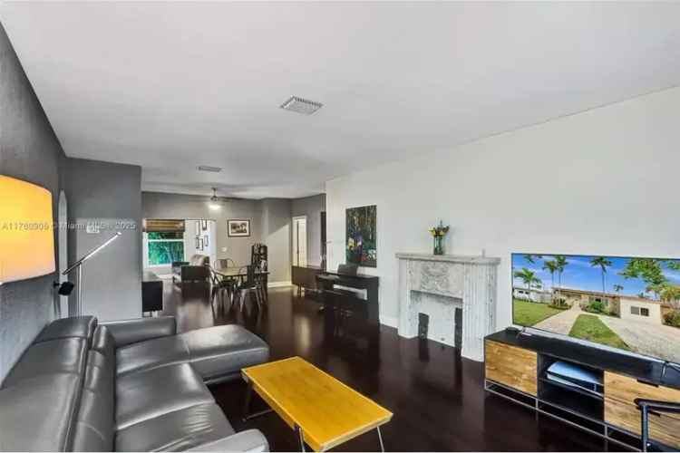 House For Sale , 1450, Marseille Drive, Miami Beach, Florida
