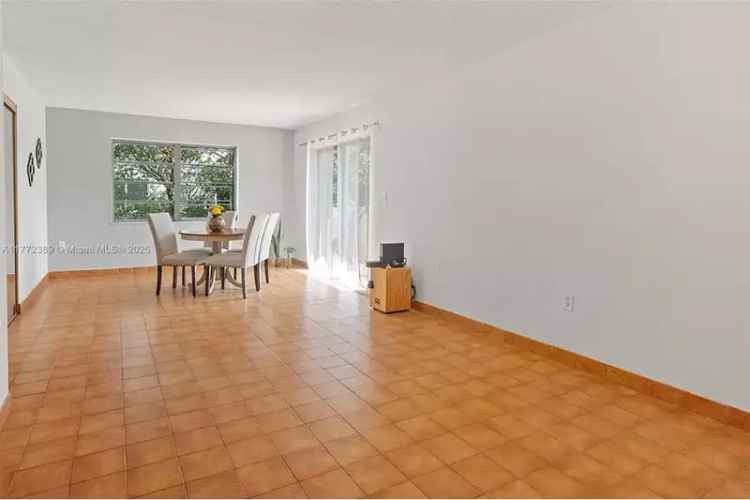 House For Sale , 1337, Northwest 1st Street, Miami, Florida