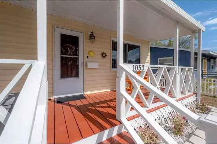 3-Bedroom 2-Bathroom Home in St Petersburg Northeast