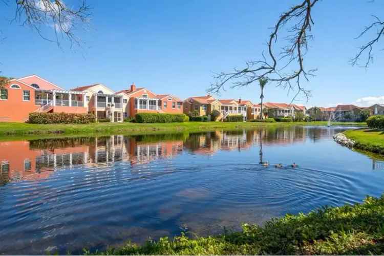 Marina Bay Townhouse: 3 Beds, 2 Baths, Resort Amenities