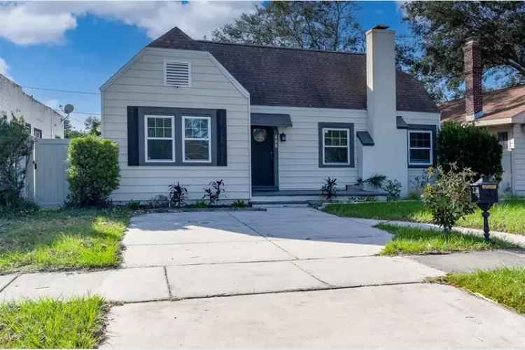 Historic Oak Park Gem Renovated 1920s Bungalow