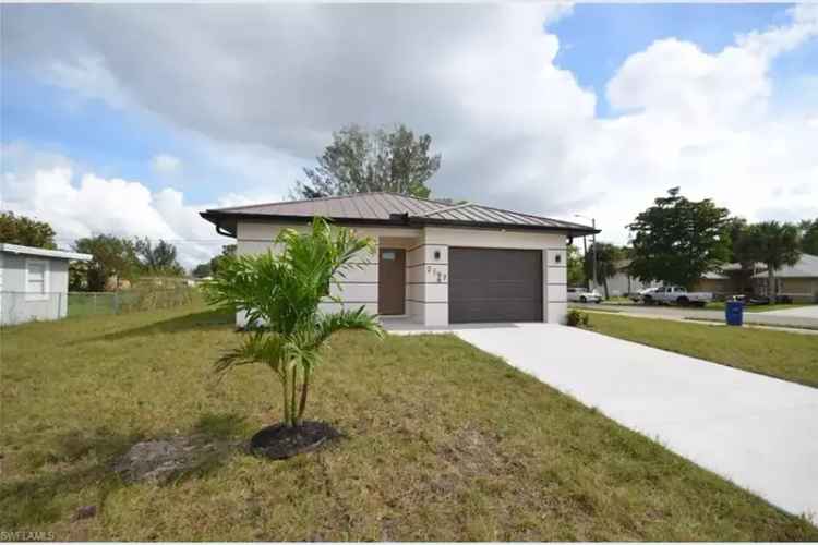House For Sale , 2132, Barker Boulevard, Fort Myers, Florida