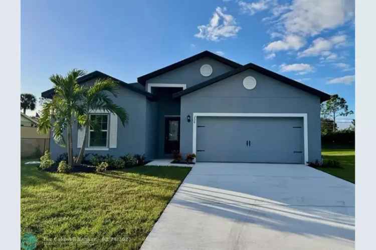 5 Bedroom 3 Bath Home in Port St Lucie with Upgrades