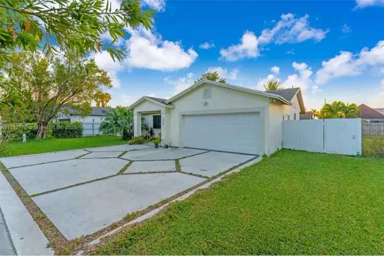 House For Sale , 28268, Southwest 136th Avenue, Homestead, Florida