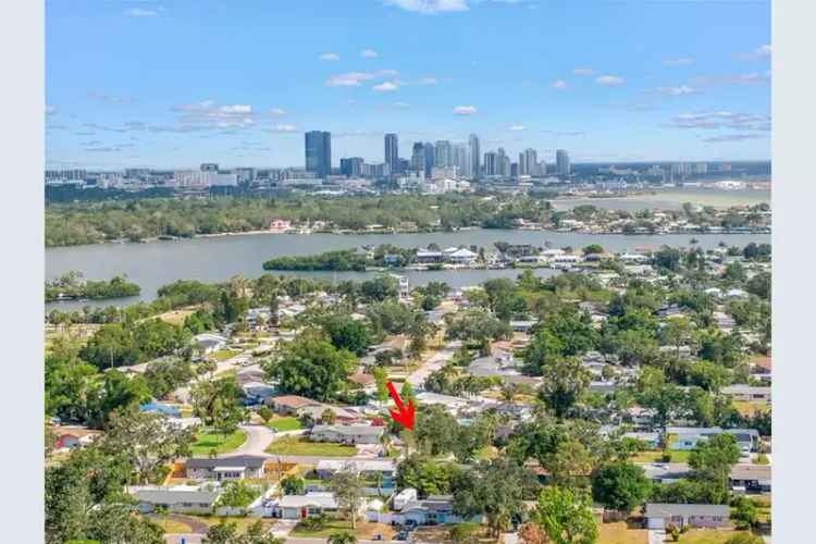 3 Bedroom Florida Ranch Home in Coquina Key Near St Pete