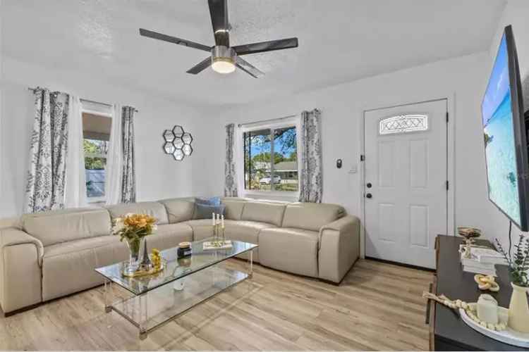 Renovated St Pete Home Near Downtown and Beaches