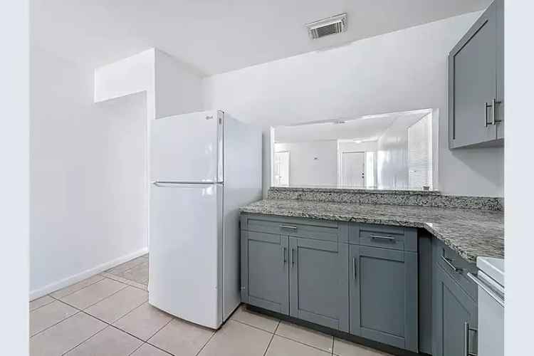House For Sale , 586, Southwest Tamworth Street, Port Saint Lucie, Florida