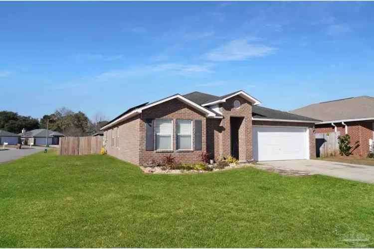 3 Bed 2 Bath Home in Pace with Solar Panels