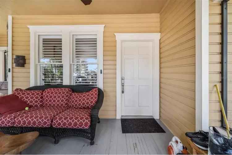 Downtown Orlando Bungalow with Guest Cottage