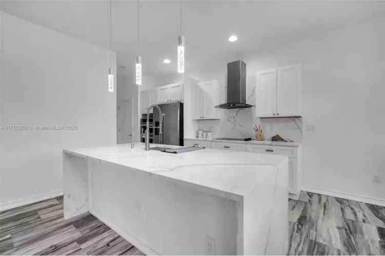 House For Sale , 1992, Northwest Cataluna Circle, Port Saint Lucie, Florida