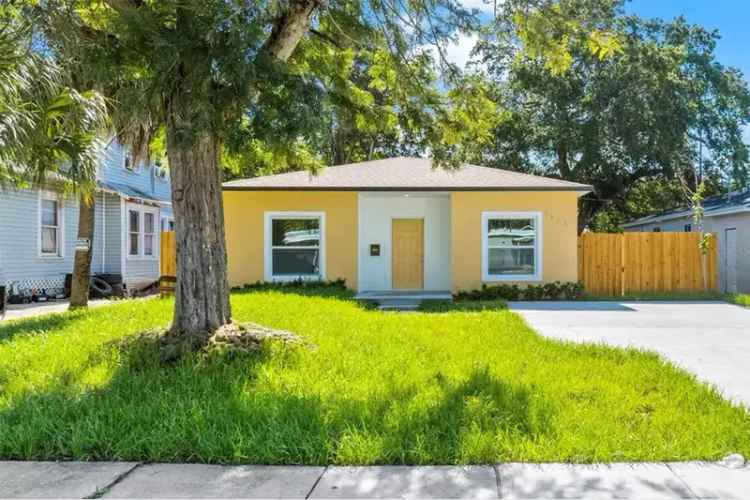 New 3-Bedroom Home Near Downtown Beaches 1502 sq ft