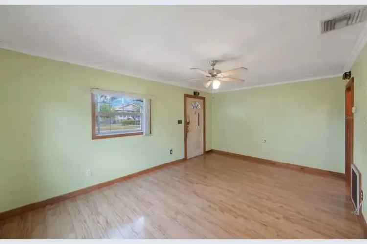 2 Bedroom 1 Bath Home in Euclid Heights Near Schools and Parks