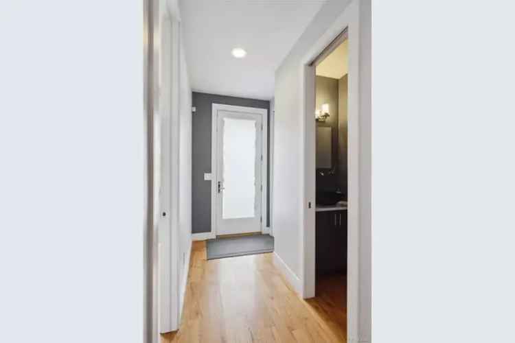 Luxury Duplex in HighlandsJefferson Park 3 3 Baths Rooftop Deck