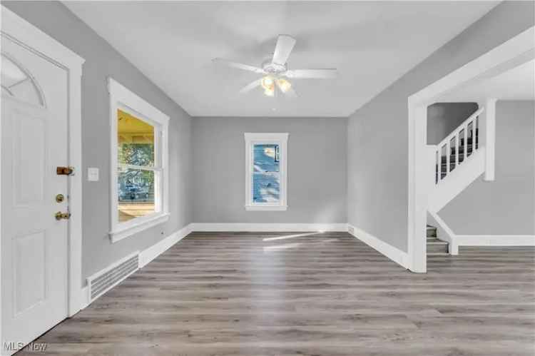 3 Bed 1 Bath Single Family Home - CMHA OK - Pets Allowed