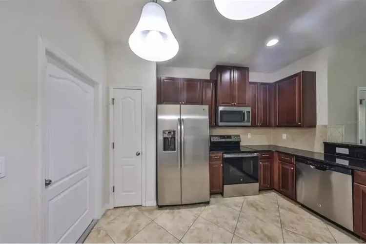 3 Bed 2.5 Bath Townhome 1536 Sq Ft 1 Car Garage Private Lanai