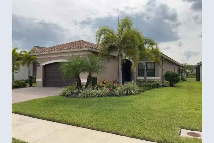 Immaculate 3 Bed Plus Flex Room Home in Marina Bay