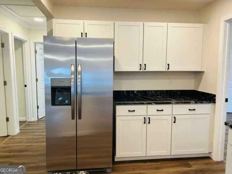 Spacious 4-Bedroom Renovated Home Near I85 I75 I20