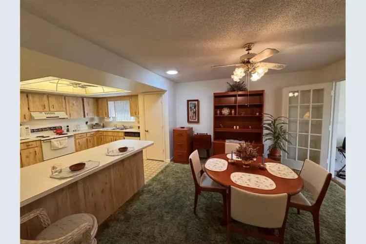 Maintenance Free Living in S Lakeland Open Floor Plan Community Amenities