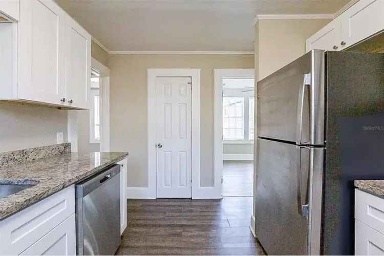 Charming 3-Bedroom Home with Backyard and Street Parking