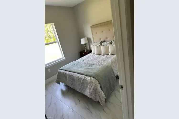 House For Sale , 1050, Milwaukee Boulevard, Florida