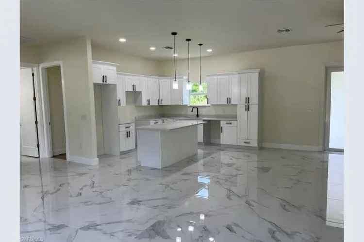 3-Bedroom Home with Den and Modern Kitchen