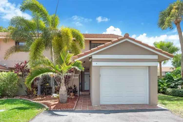 La Jolla Townhome 3 Bed 25 Bath Private Courtyard Pool Access