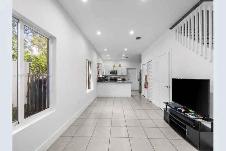 House For Sale , 163, Northwest 68th Terrace, Miami, Florida