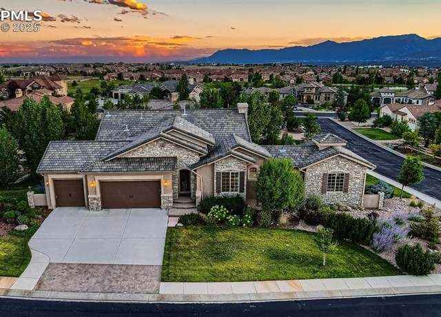 Luxury 6-Bedroom Home in Calistoga at Flying Horse Colorado Springs