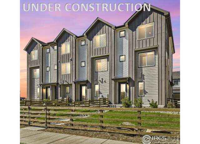 Fossil Creek Townhome: Modern Amenities & Open Layout