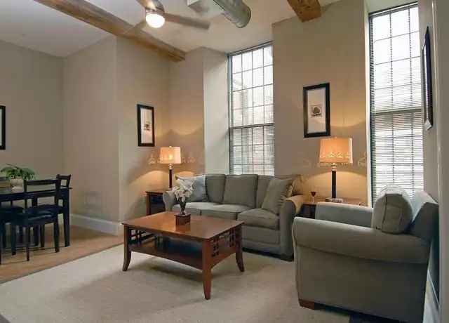 Beautifully Restored Loft Apartments 1-4 Bedrooms
