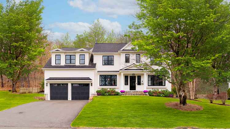 House For Sale , 50, Crestwood Drive, Wellesley, Massachusetts
