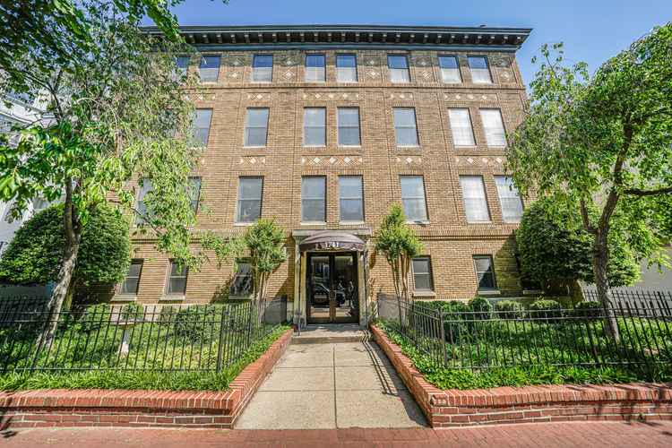 House For Sale , 1741, T Street Northwest, Washington, District of Columbia