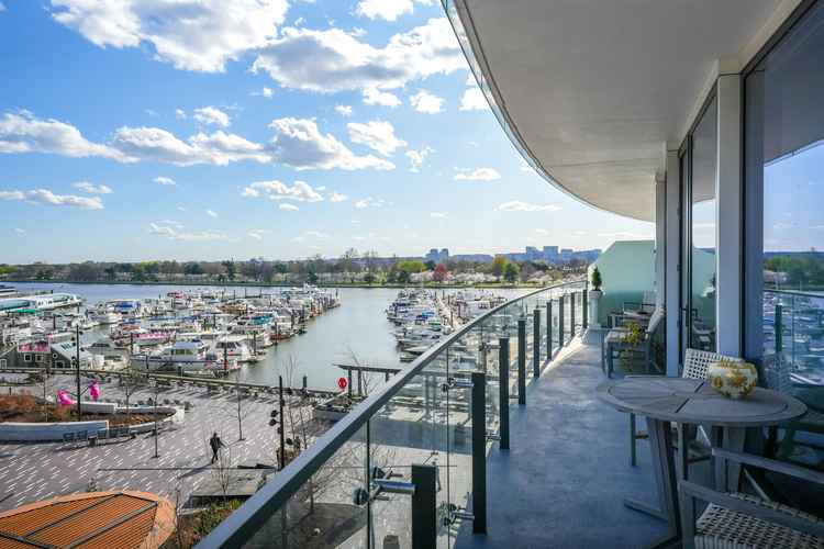 Luxury 2 Bed 2.5 Bath Condo at The Wharf Amaris with Potomac River Views