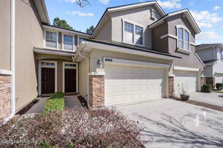 Updated 3 Bed Townhome in Bartram Springs Near Top-Rated Elementary
