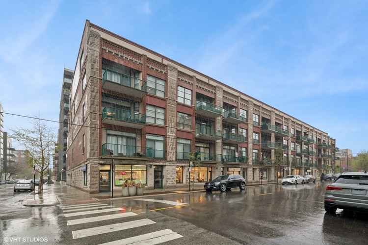 West Loop 1-Bedroom + Den Condo with Private Terrace